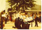 Sopranos having fun at a standstill in 1983.